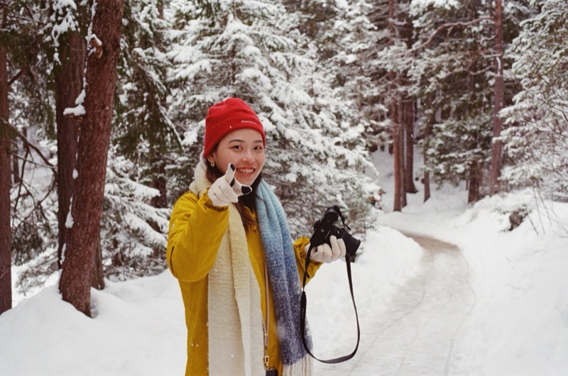 Snowy Forest Thumbs Up